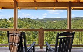 Cabin Goals ✨ Private Pool, Hot Tub + Epic Views! - Eaglebend Cabin